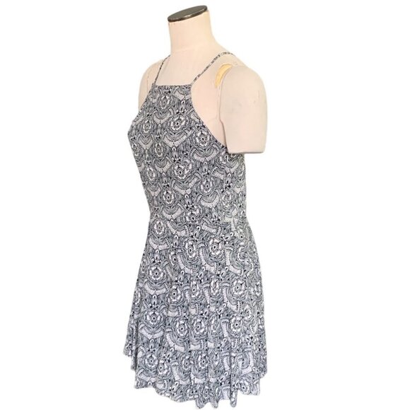AF Abercrombie & Fitch Halter Neck Floral Skater Dress Sz L Black & White 134H - Picture 3 of 11